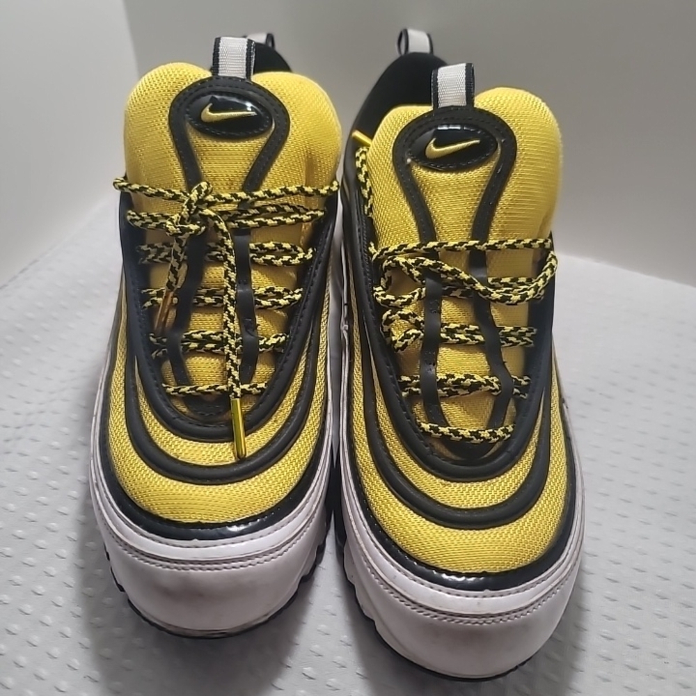 Nike For Men Yellow and Black Low-Top Sneakers